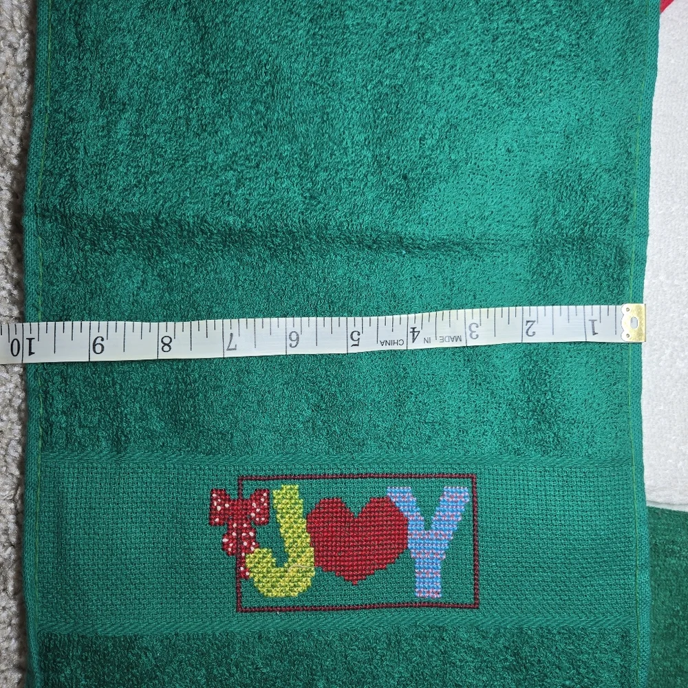 Set Of 5 Needlepoint Christmas Hand Towels Plus Bonus